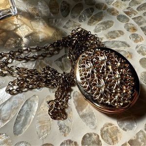 Large Vintage Goldtone Locket